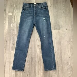 WINDSOR DISTRESSED JEANS